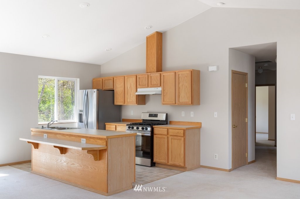 2285 Williams Road Oak Harbor, WA 98277 - Photo 9 of 23 Gallery Image 9
