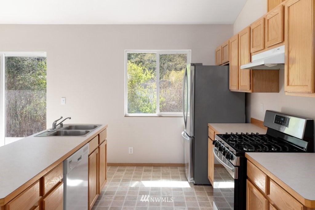 2285 Williams Road Oak Harbor, WA 98277 - Photo 10 of 23 Gallery Image 10