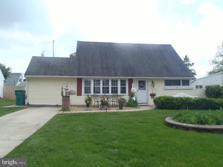 49 MacIntosh Road Levittown, PA 19056 - Photo 1 of 22 Gallery Image 1