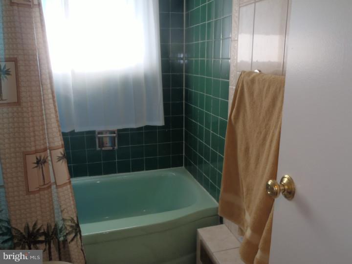 49 MacIntosh Road Levittown, PA 19056 - Photo 20 of 22 Gallery Image 20