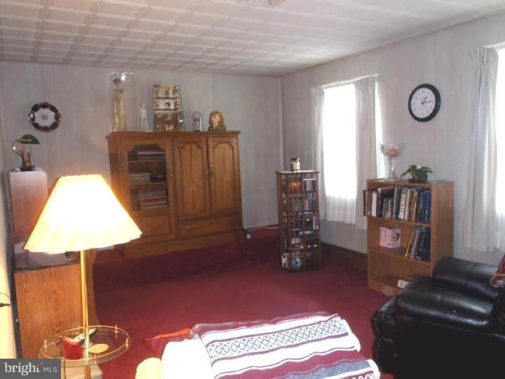 49 MacIntosh Road Levittown, PA 19056 - Photo 10 of 22 Gallery Image 10