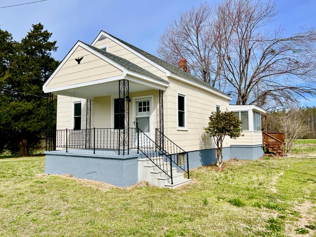 2401 Indian Oak Road Crewe, VA 23930 - Photo 1 of 47 Gallery Image 1