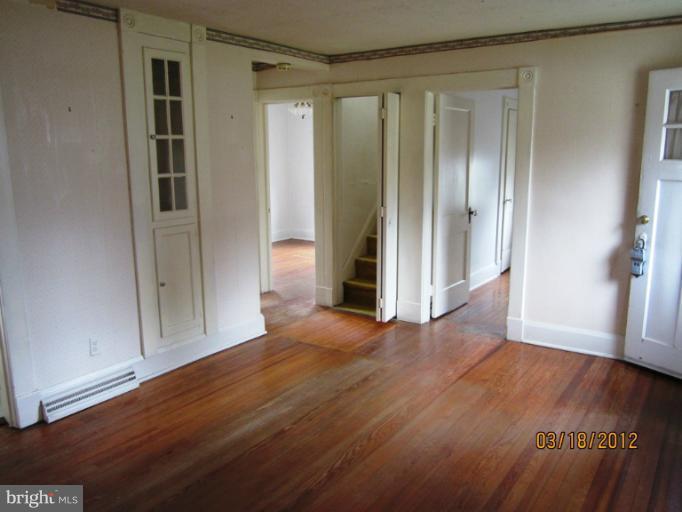 15 Ritters Lane Owings Mills, MD 21117 - Photo 12 of 30 Living Room
