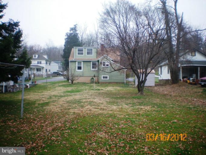 15 Ritters Lane Owings Mills, MD 21117 - Photo 29 of 30 Exterior (Rear)