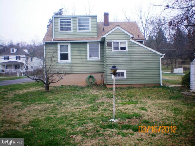 15 Ritters Lane Owings Mills, MD 21117 - Photo 5 of 30 Exterior (Rear)