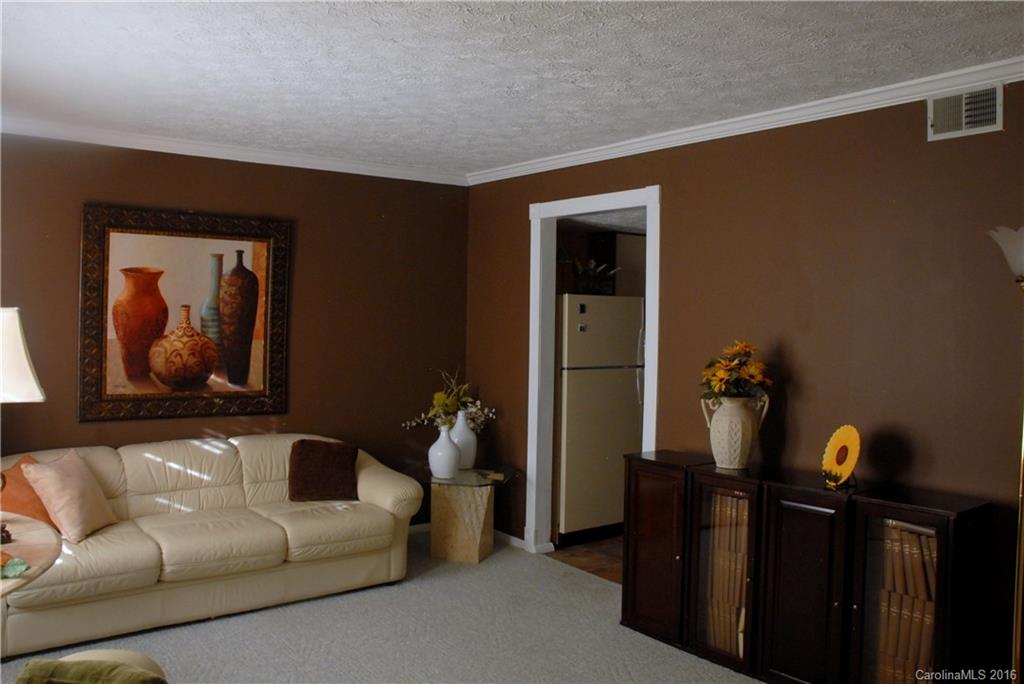 1217 Scaleybark Road, Unit B Charlotte, NC 28209 - Photo 4 of 22