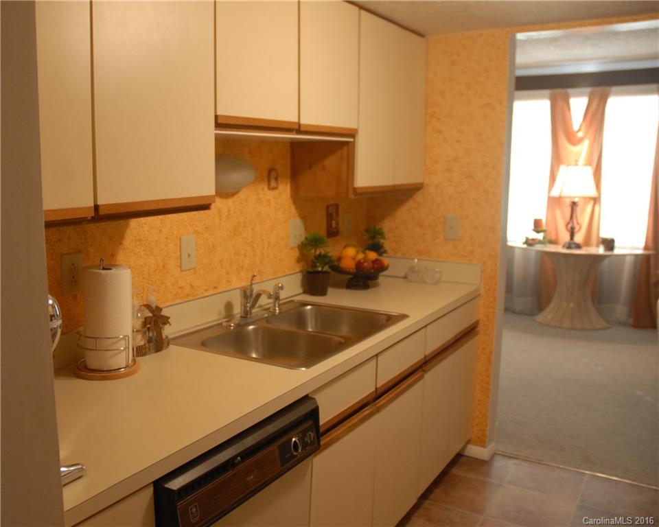 1217 Scaleybark Road, Unit B Charlotte, NC 28209 - Photo 8 of 22