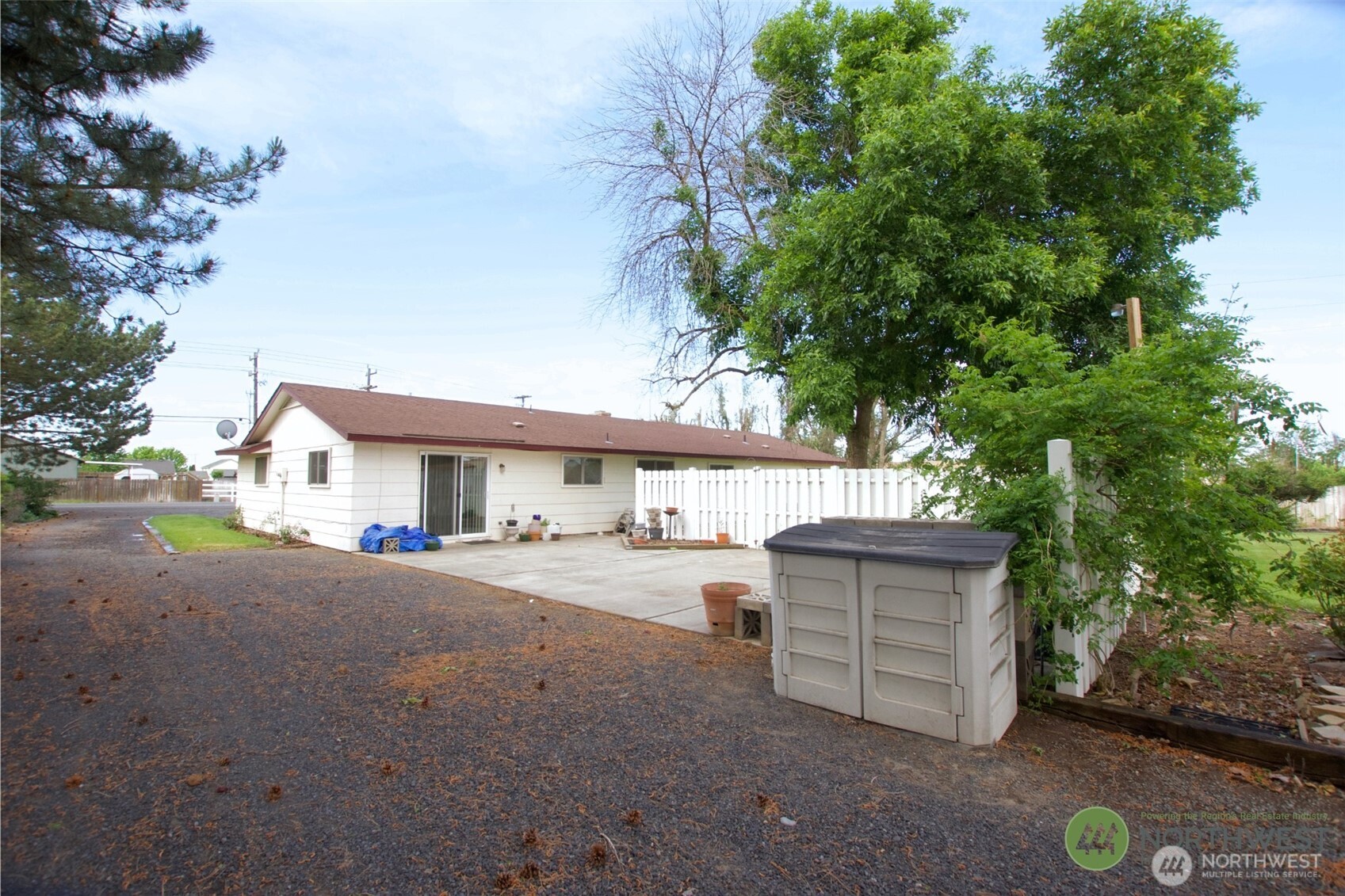 11298 Nelson Road Northeast Moses Lake, WA 98837 - Photo 8 of 21