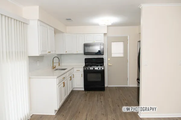 $193,000 | 16225 Clifton Park Avenue, Markham, IL 60428