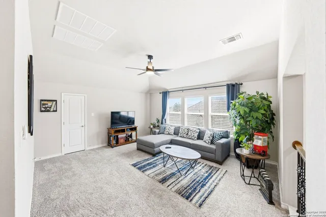 $499,000 | 30622 Horseshoe Path, Bulverde, TX 78163