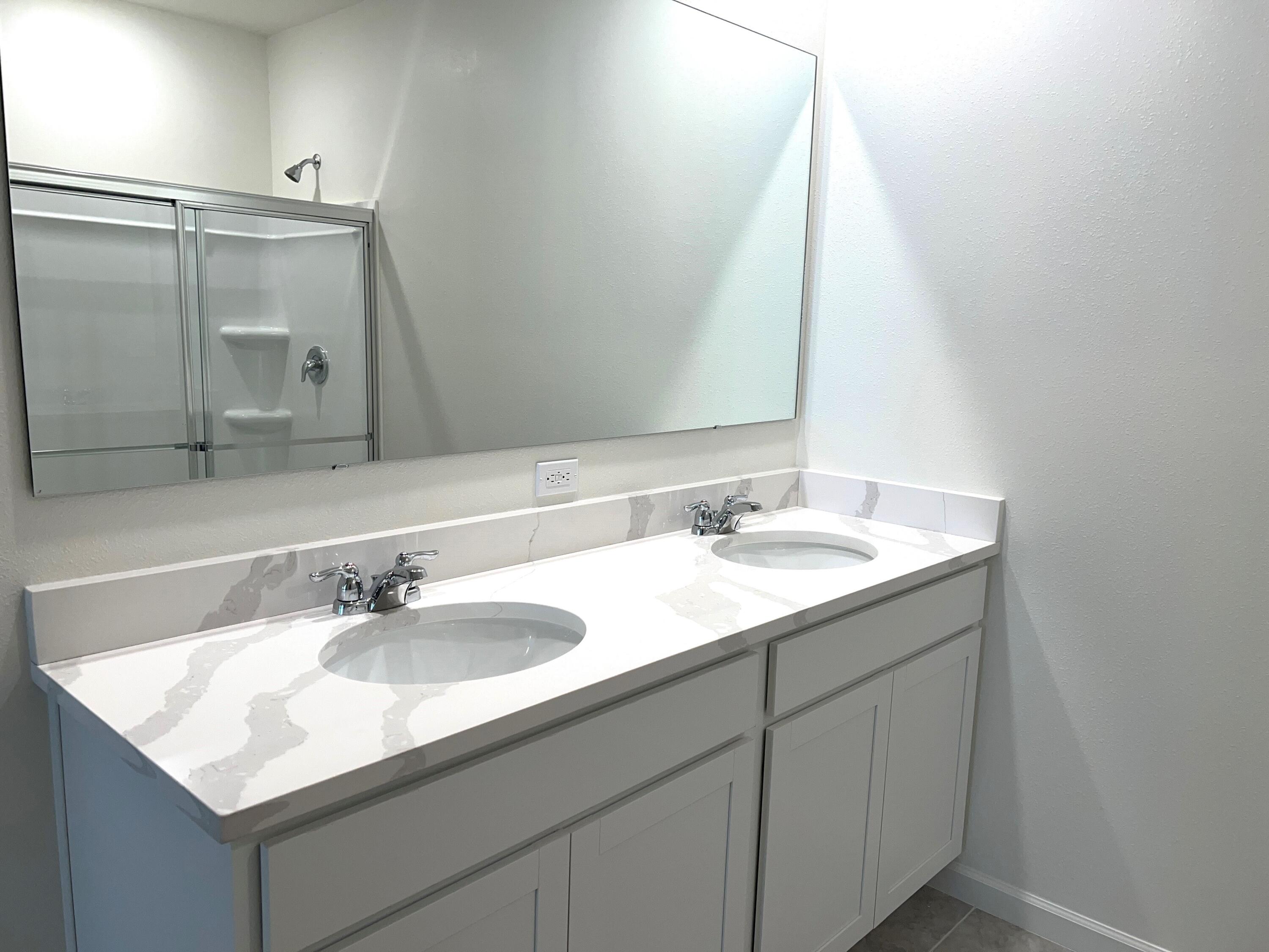 498 Seaspray Drive Fort Pierce, FL 34945 - Photo 30 of 38 Owner Bath2