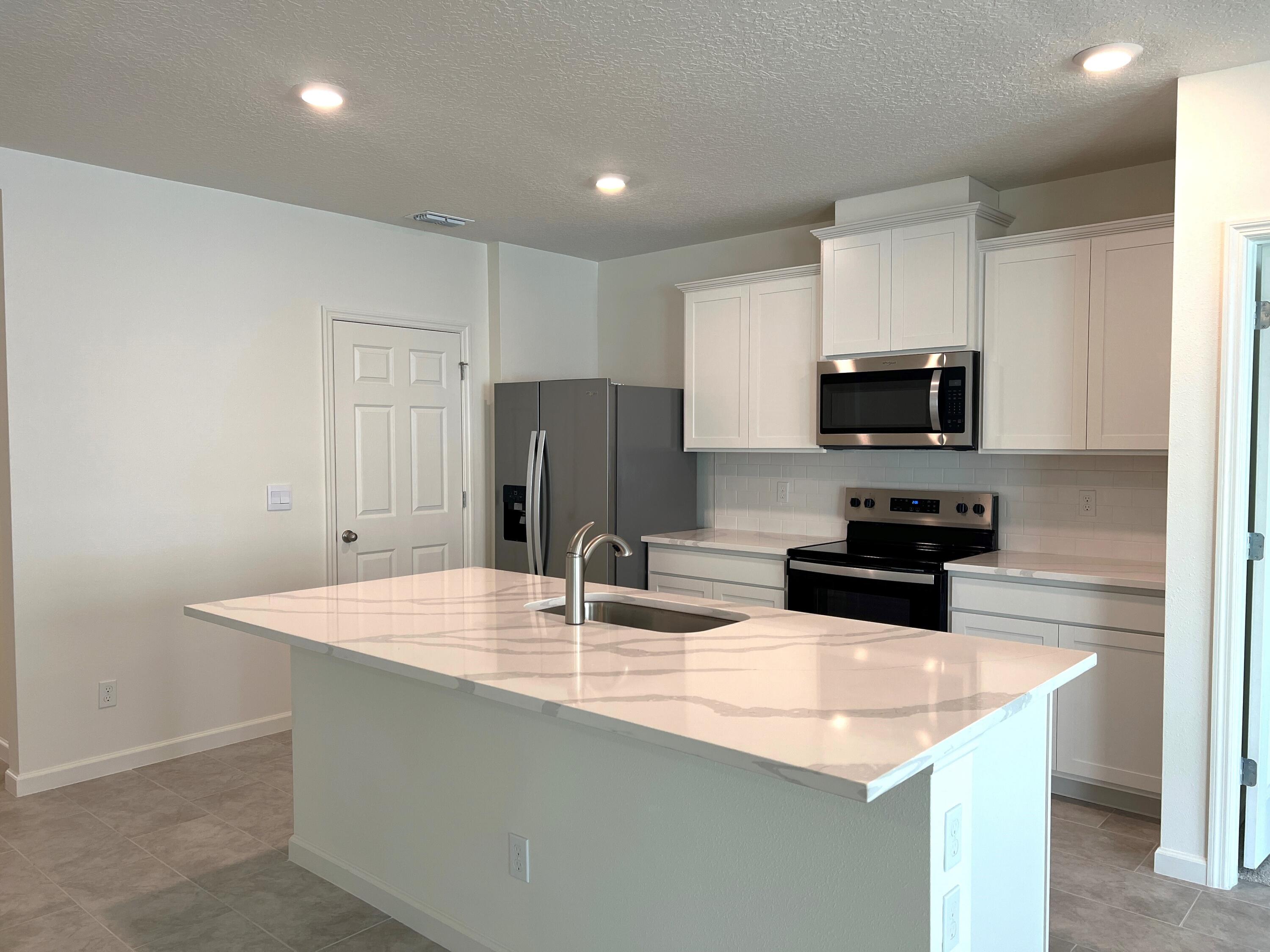 498 Seaspray Drive Fort Pierce, FL 34945 - Photo 6 of 38 Kitchen3