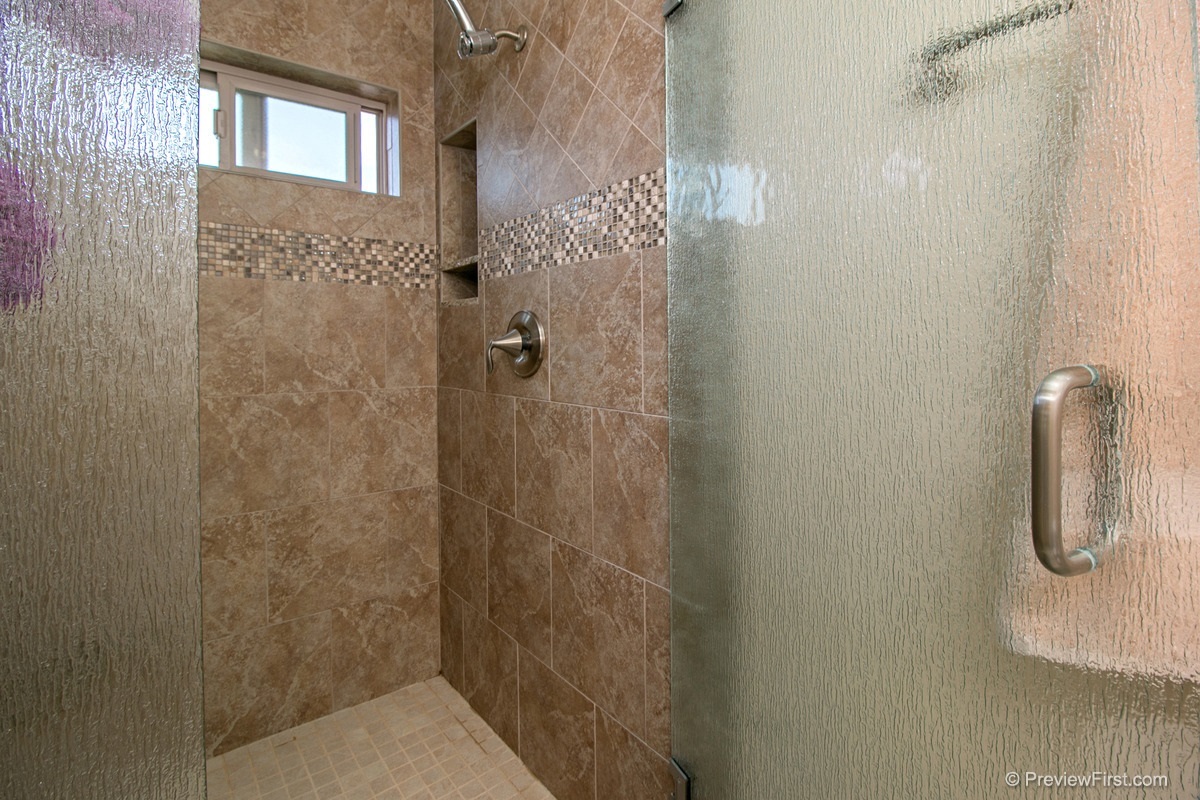 14713 Fieldview Way Poway, CA 92064 - Photo 17 of 25 Gallery Image 17