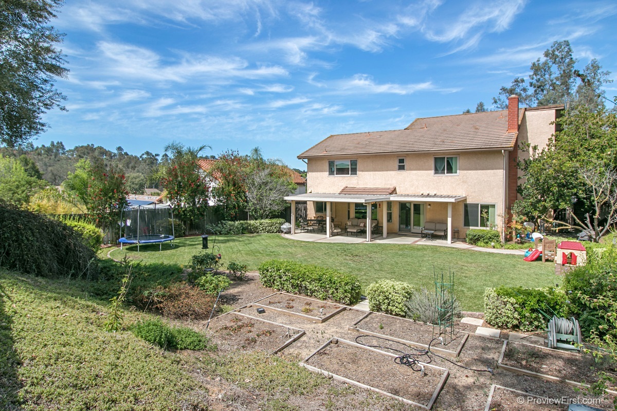 14713 Fieldview Way Poway, CA 92064 - Photo 24 of 25 Gallery Image 24