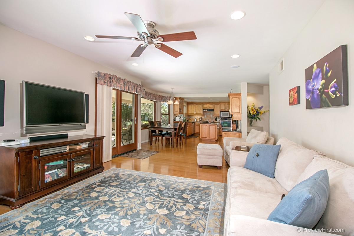 14713 Fieldview Way Poway, CA 92064 - Photo 10 of 25 Gallery Image 10