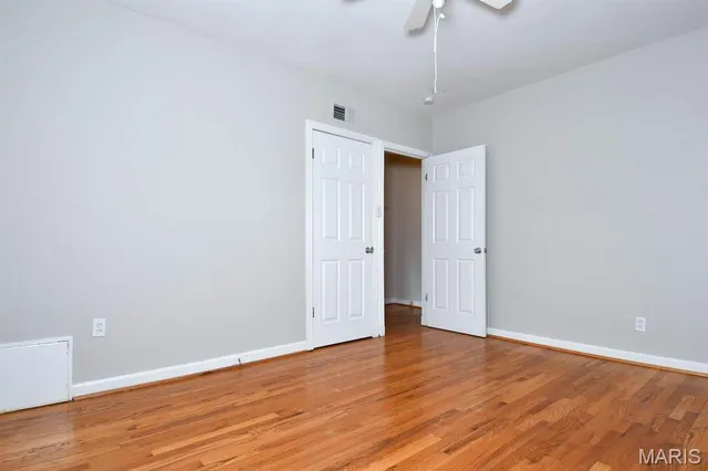 $215,000 | 8111 Roxburgh Drive, Unit 1SE, St. Louis, MO 63105