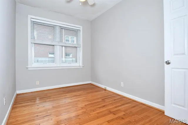 $215,000 | 8111 Roxburgh Drive, Unit 1SE, St. Louis, MO 63105