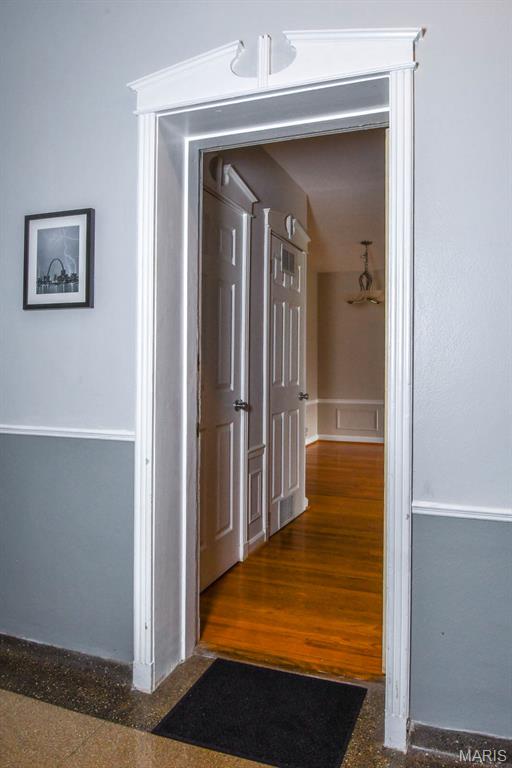 8111 Roxburgh Drive, Unit 1SE St. Louis, MO 63105 - Photo 2 of 27