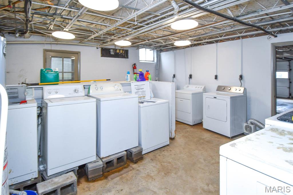 8111 Roxburgh Drive, Unit 1SE St. Louis, MO 63105 - Photo 24 of 27