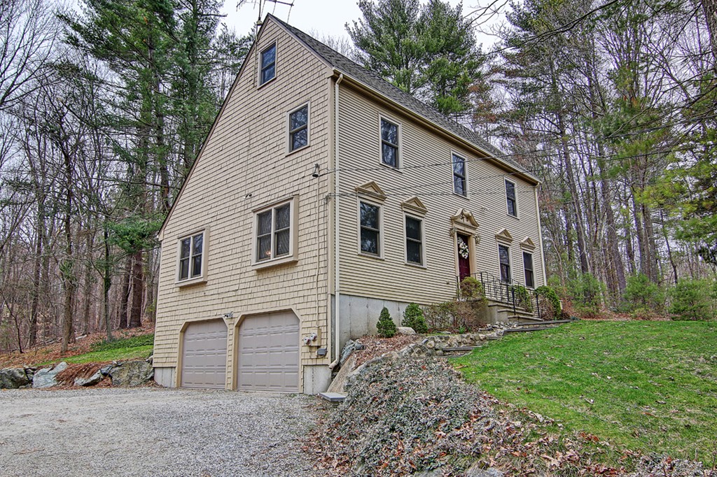 6 Cook Road Cumberland, RI 02864 - Photo 2 of 27