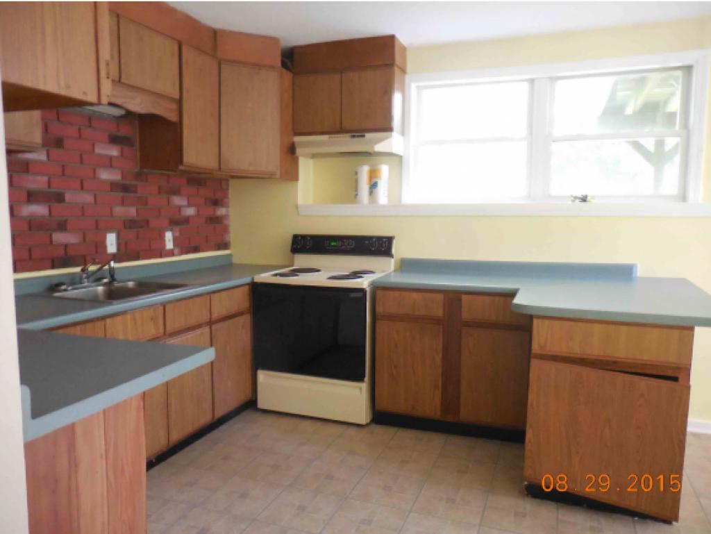 118 A Walnut Hill Road, Unit 118A Derry, NH 03038 - Photo 2 of 8 Gallery Image 2