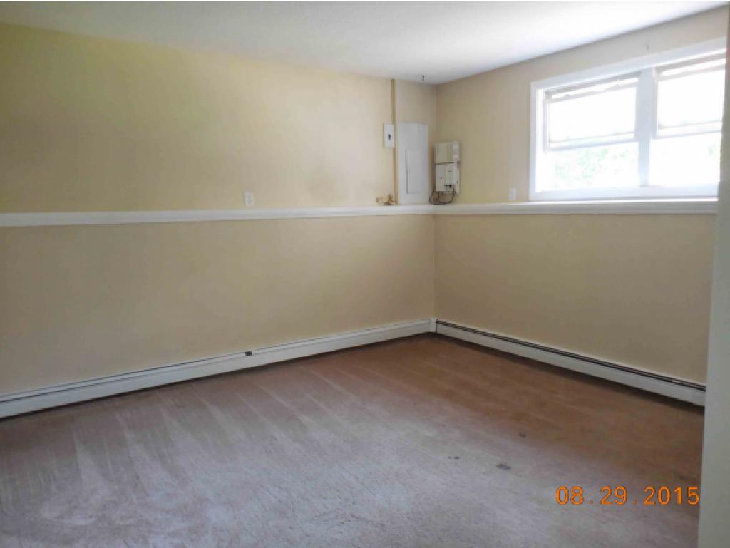 118 A Walnut Hill Road, Unit 118A Derry, NH 03038 - Photo 4 of 8 Gallery Image 4