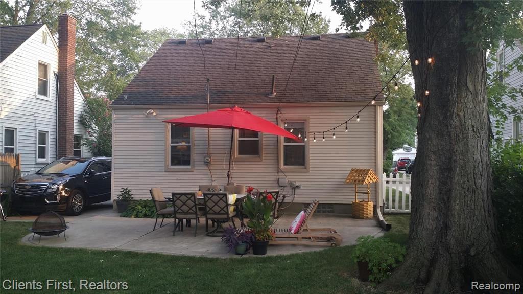 2232 Columbia Road Berkley, MI 48072 - Photo 6 of 30