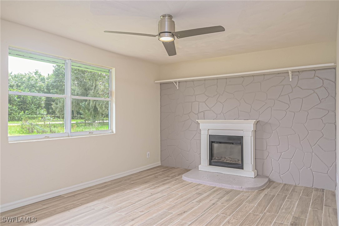 19291 Skipper Road North Fort Myers, FL 33917 - Photo 4 of 34 Gallery Image 4