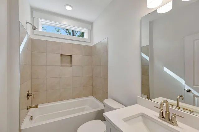 $699,990 | 6220 North Highway 17, Awendaw, SC 29429