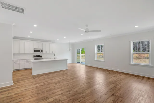 $699,990 | 6220 North Highway 17, Awendaw, SC 29429