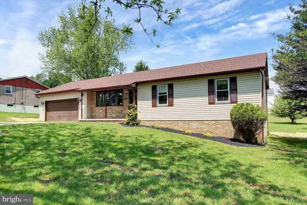4603 Bridgeview Road Stewartstown, PA 17363 - Photo 3 of 27 Gallery Image 3