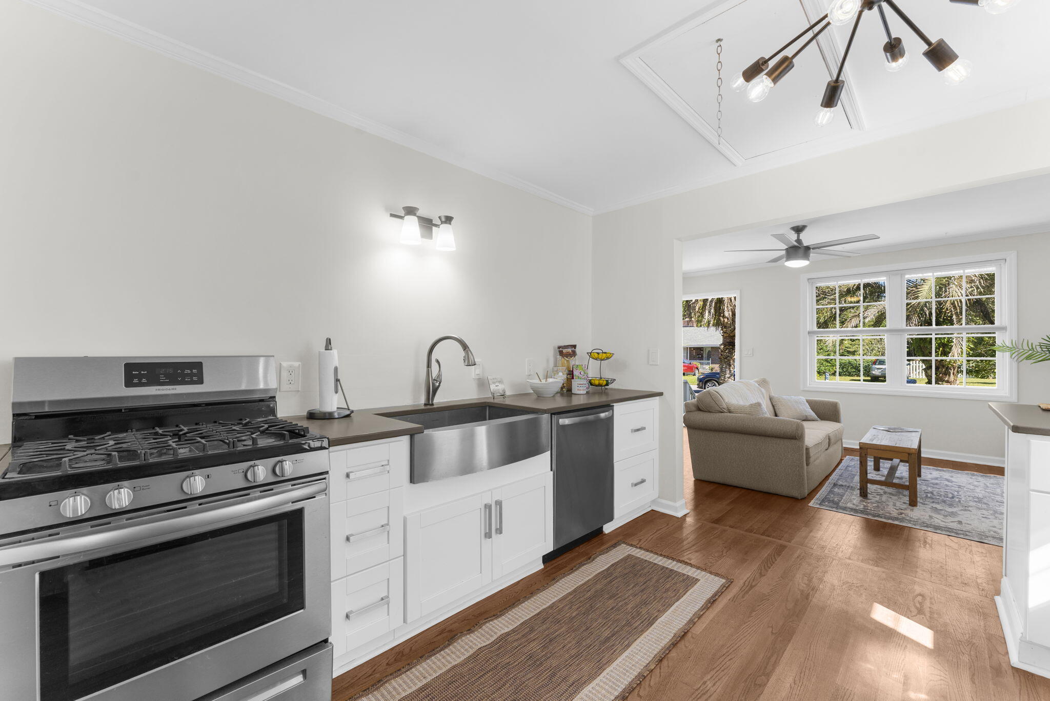 4973 Alpha Street North Charleston, SC 29405 - Photo 16 of 37 22-web-or-mls-DSC03797