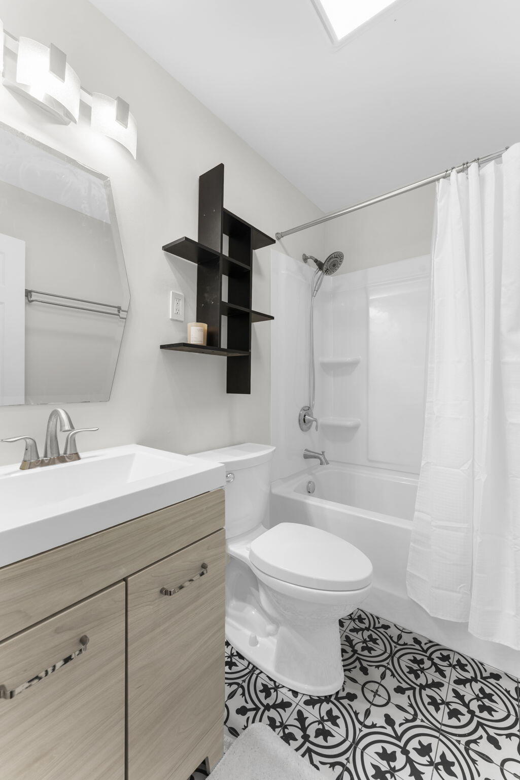 4973 Alpha Street North Charleston, SC 29405 - Photo 30 of 37 4-web-or-mls-DSC03697