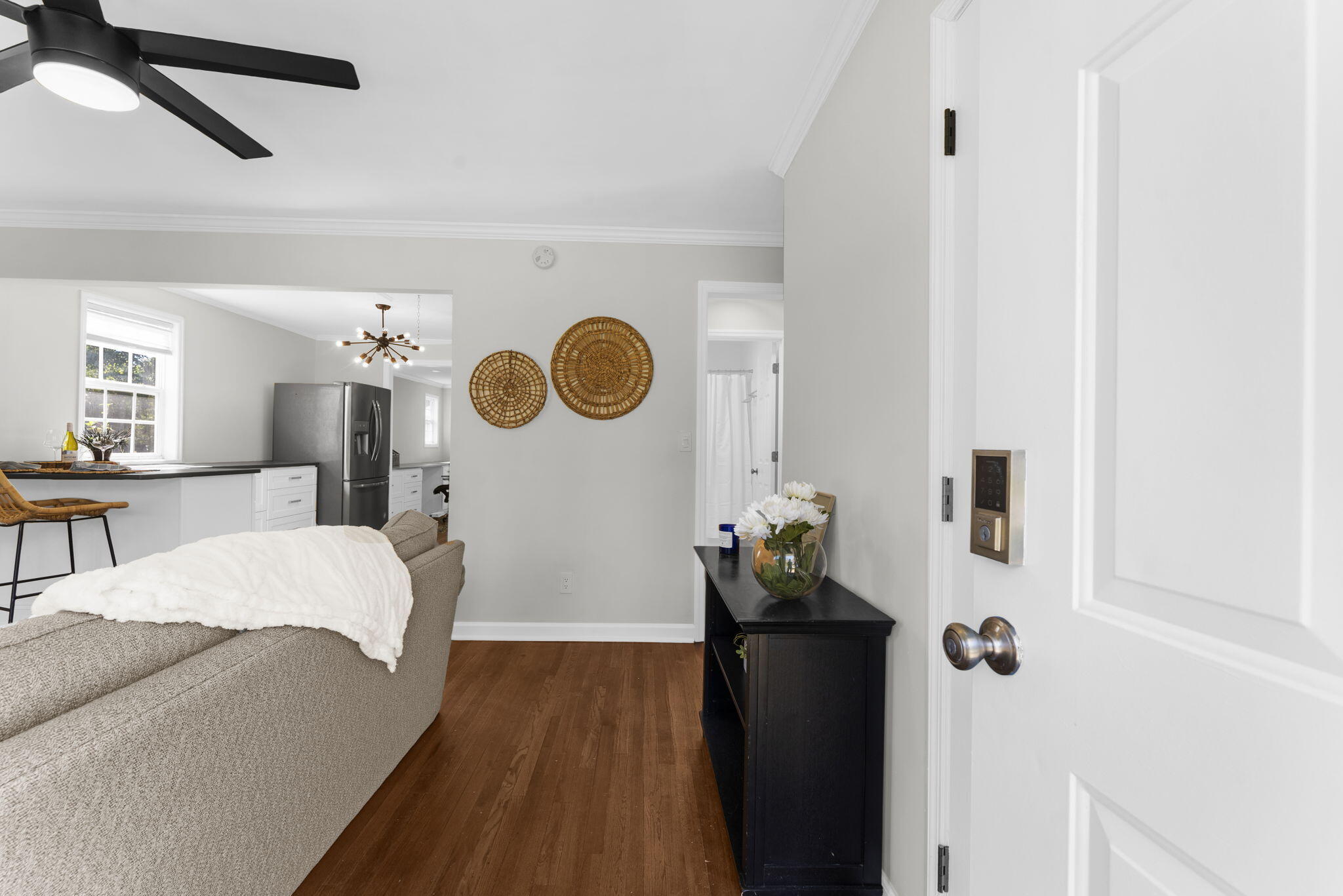 4973 Alpha Street North Charleston, SC 29405 - Photo 5 of 37 33-web-or-mls-DSC03857