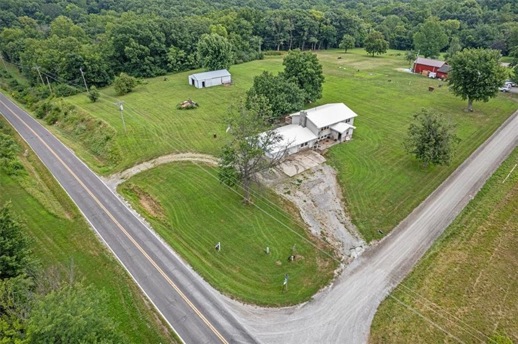 6527 Southeast Smith Road Cameron, MO 64429 - Photo 20 of 48
