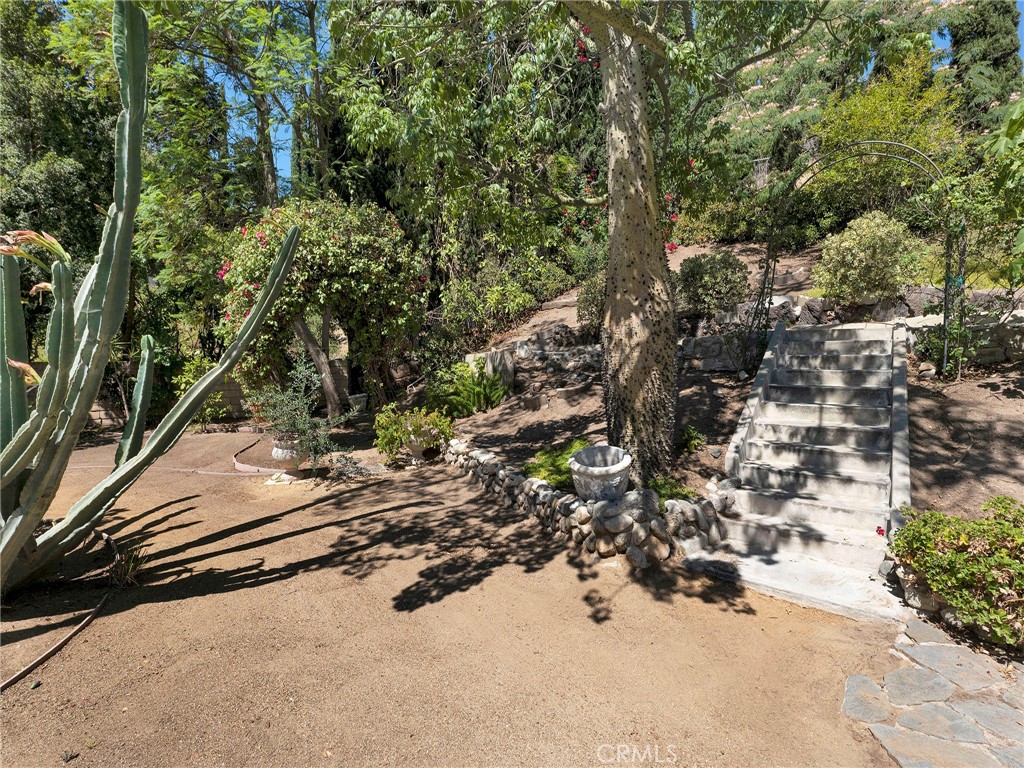 11549 Baird Avenue Porter Ranch, CA 91326 - Photo 33 of 39