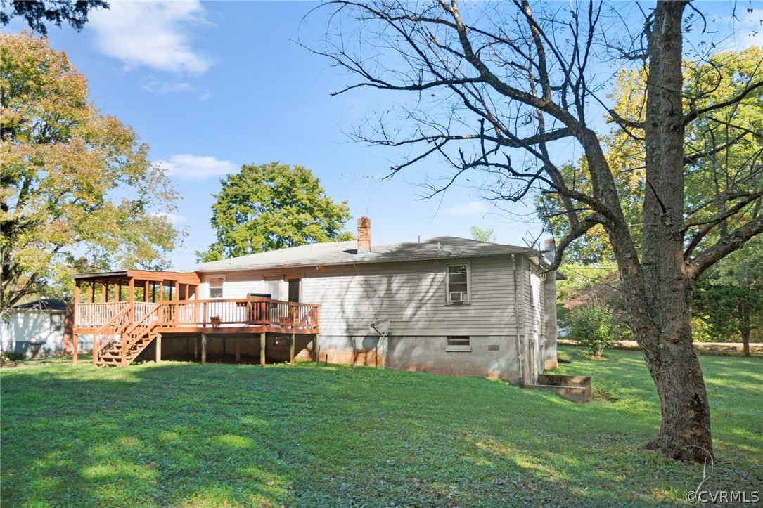 268 Old Sheppards Road Farmville, VA 23901 - Photo 22 of 37 a view of backyard of house with green space