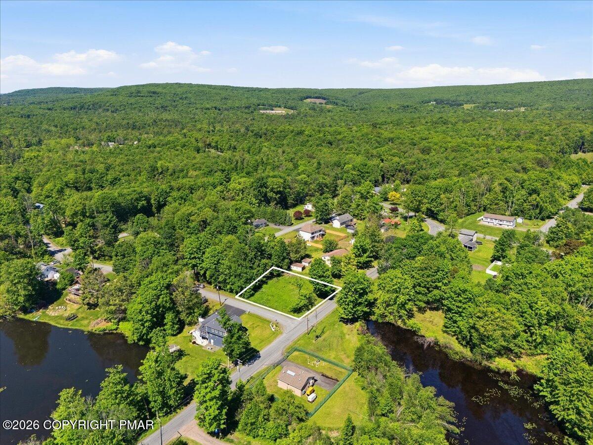 Aerial Lot / Lake View