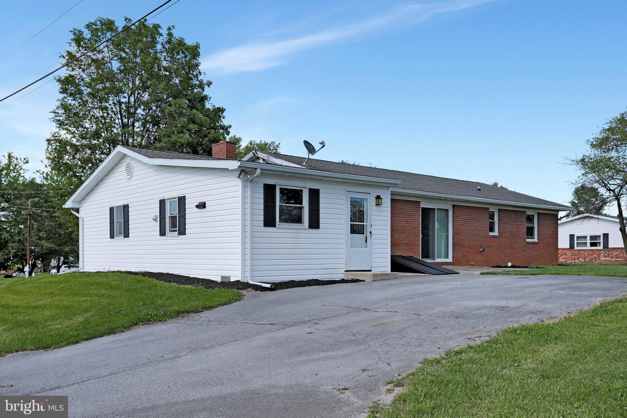 16535 Fairview Road Hagerstown, MD 21740 - Photo 8 of 52 Gallery Image 8