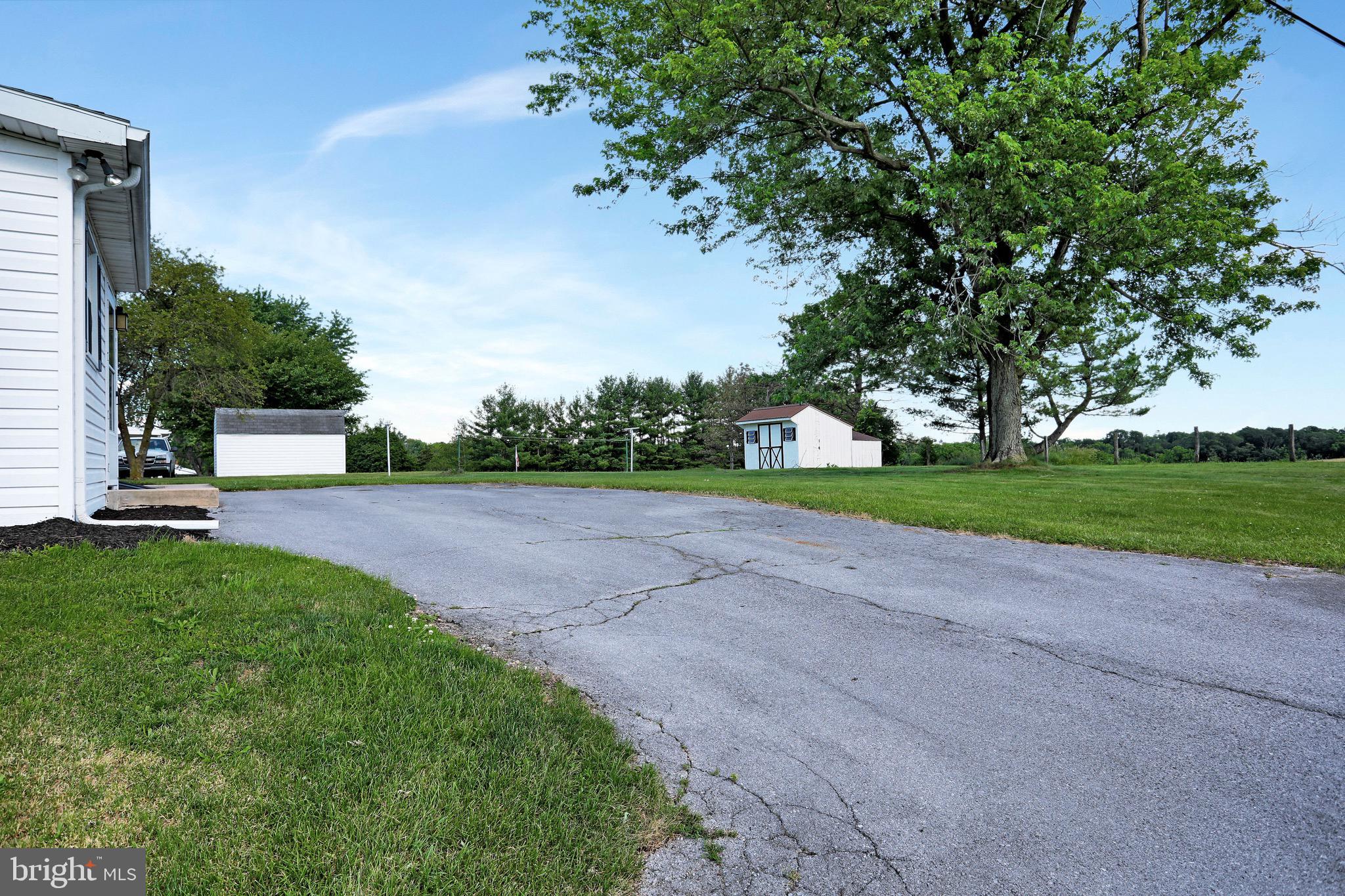 16535 Fairview Road Hagerstown, MD 21740 - Photo 9 of 52 Gallery Image 9