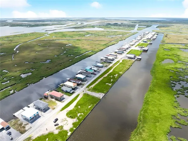 $67,500 | 502 Martin Lane, Port Sulphur, LA 70083