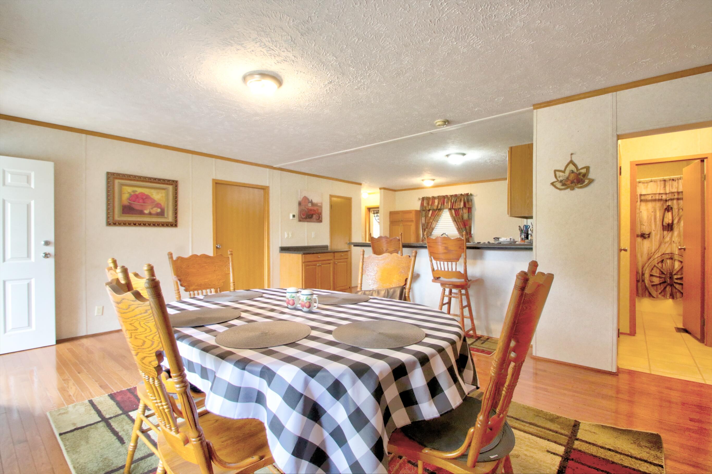 1973 Gum Branch Road Manchester, KY 40962 - Photo 7 of 36 26