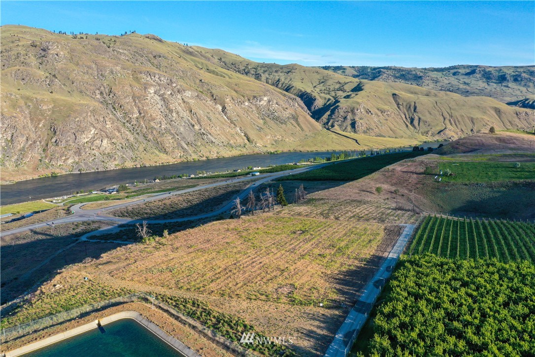 354 Substation Road Chelan, WA 98816 - Photo 8 of 31 Gallery Image 8