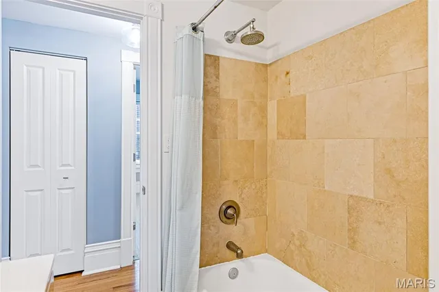 $157,000 | 520 Rosedale Avenue, Unit 202, St. Louis, MO 63112