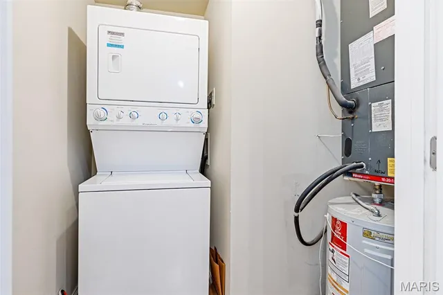 $157,000 | 520 Rosedale Avenue, Unit 202, St. Louis, MO 63112