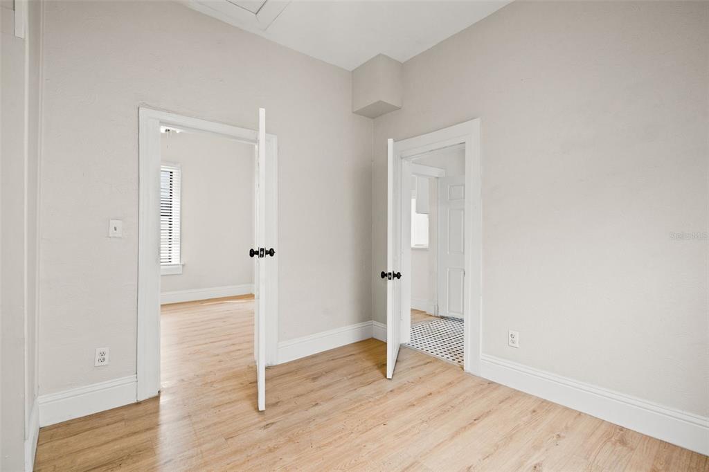 2113 West Cherry Street Tampa, FL 33607 - Photo 15 of 37