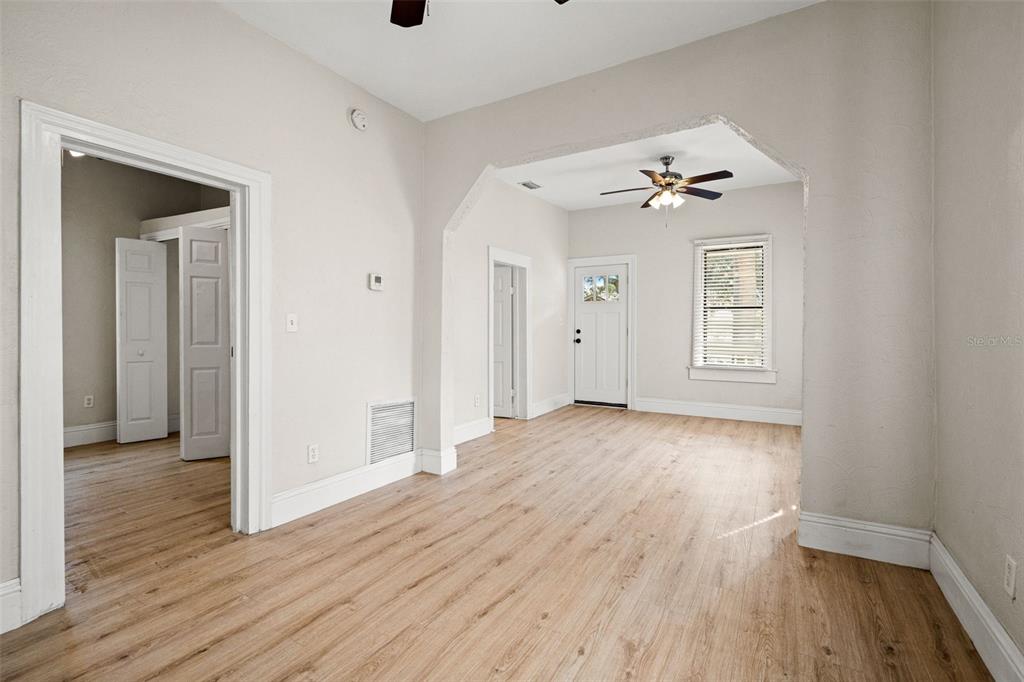 2113 West Cherry Street Tampa, FL 33607 - Photo 7 of 37