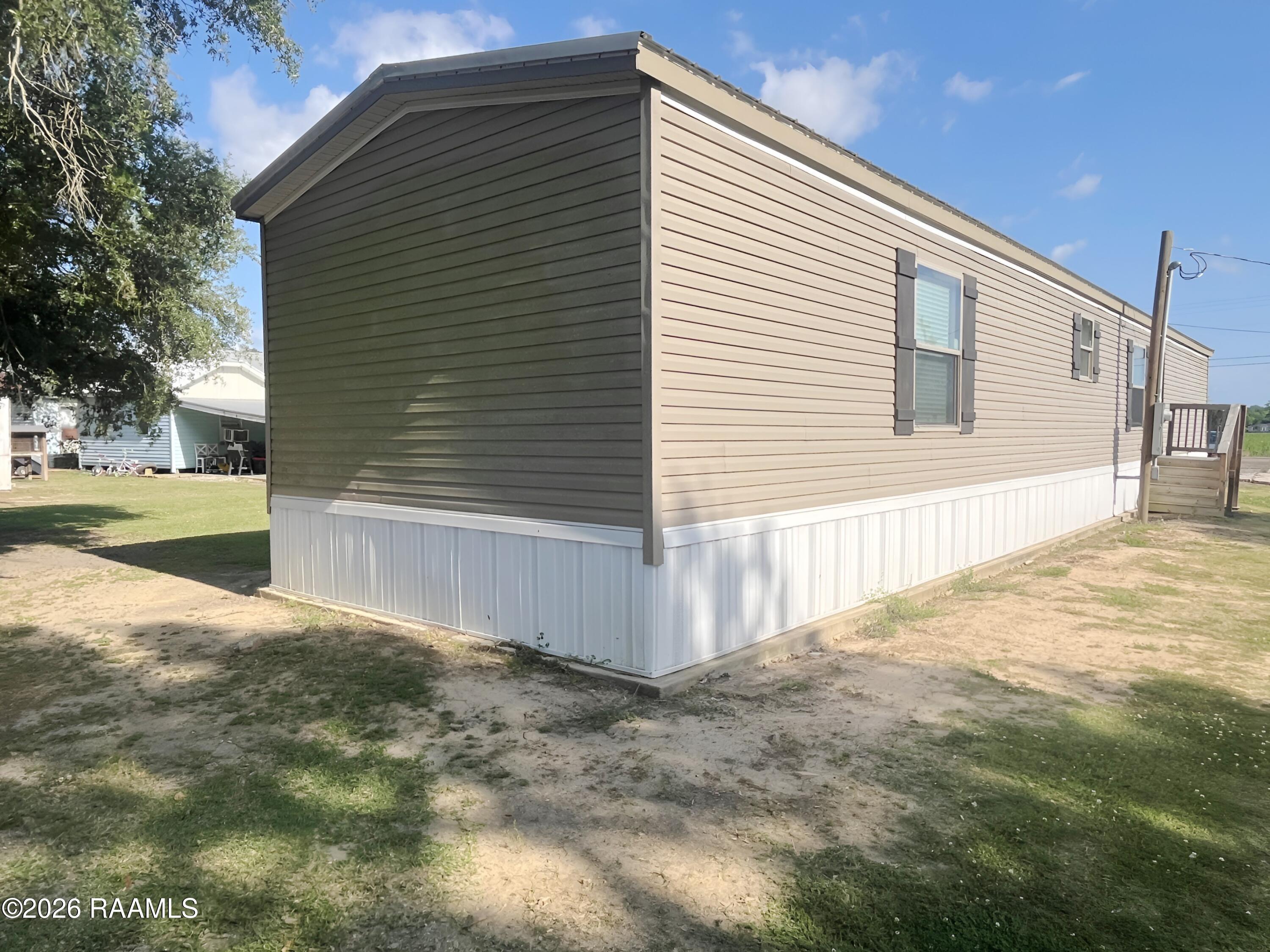 611 Lake Dauterive Road Loreauville, LA 70552 - Photo 3 of 24 IMG_7329