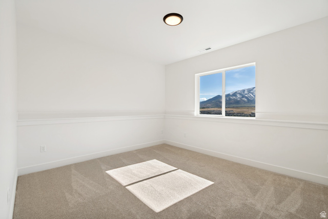 1351 Maple Circle Santaquin, UT 84655 - Photo 34 of 42 Empty room
