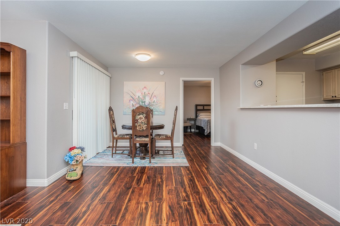 555 East Silverado Ranch Boulevard, Unit 1055 Las Vegas, NV 89183 - Photo 12 of 31